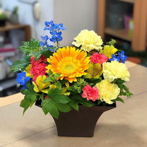 中野区鷺宮 和光園 花屋 ギフト 壇上花 杉並 練馬 新宿 配達可 花束デザイン制作